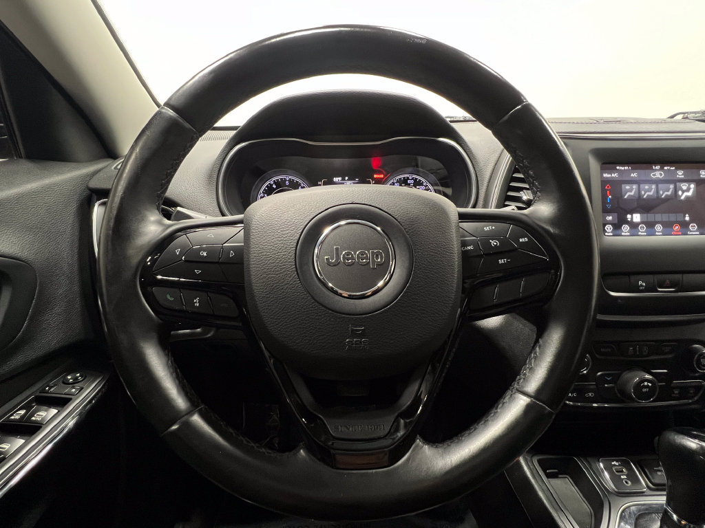 Used 2019 Jeep Cherokee Latitude Plus FWD image 22