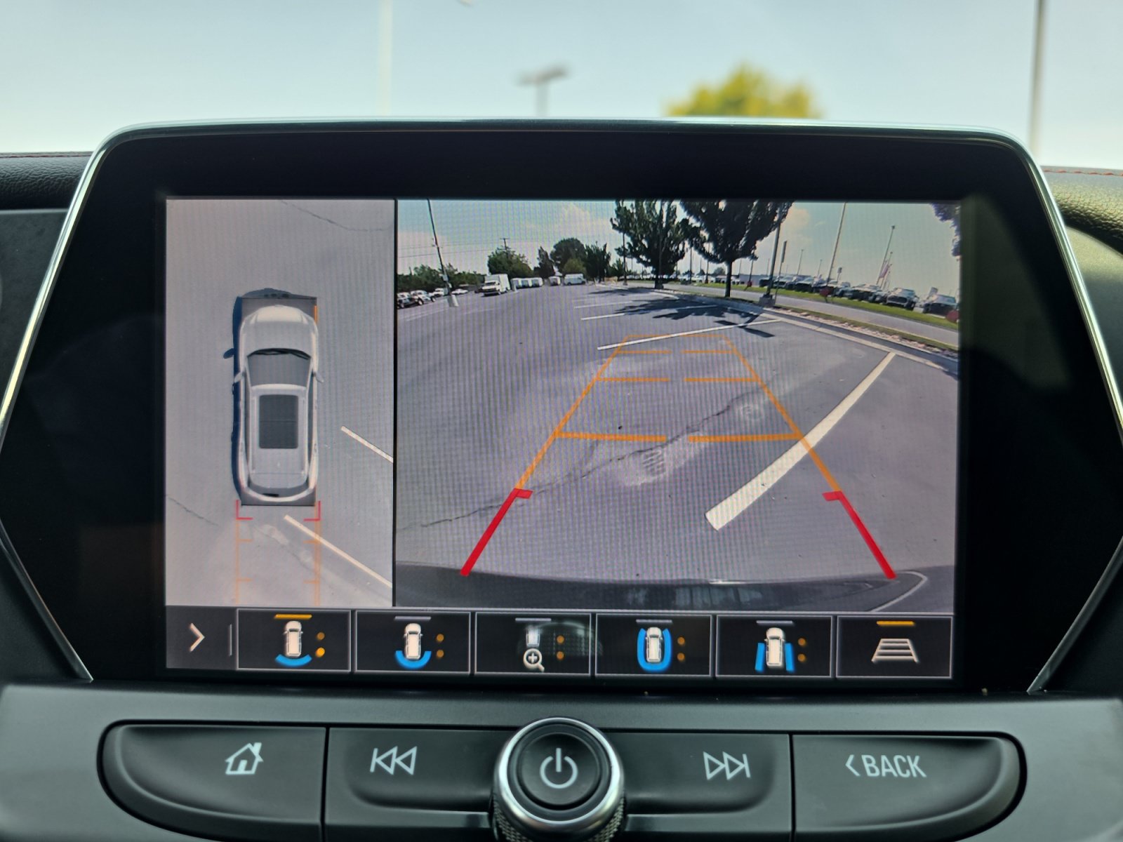 Used 2019 Chevrolet Blazer RS FWD image 24