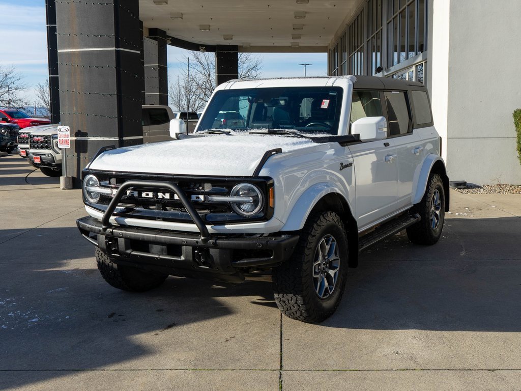 Used 2021 Ford Bronco Outer Banks image 3