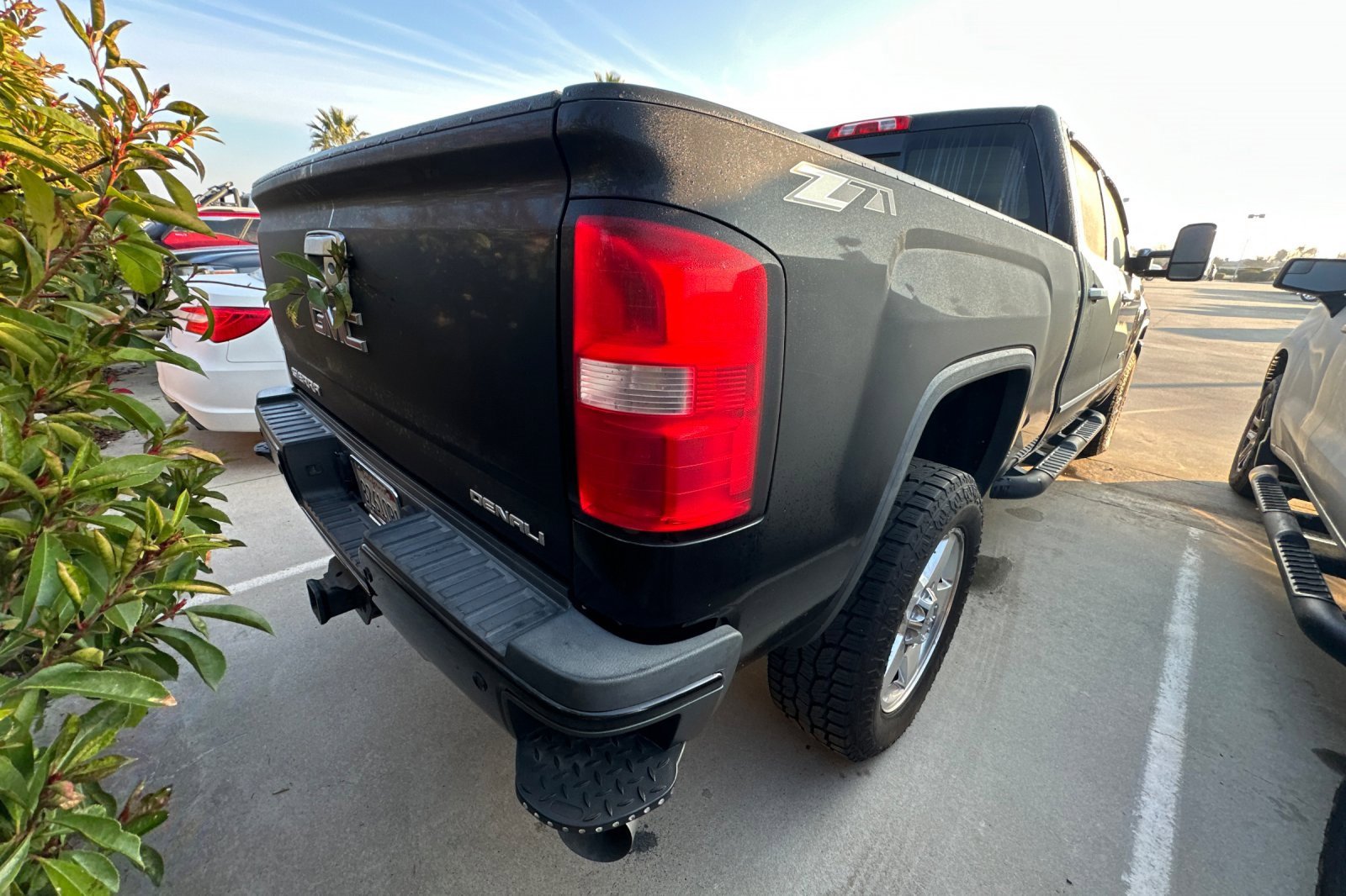 Used 2015 GMC Sierra 2500 Denali w/ Duramax Plus Package image 5