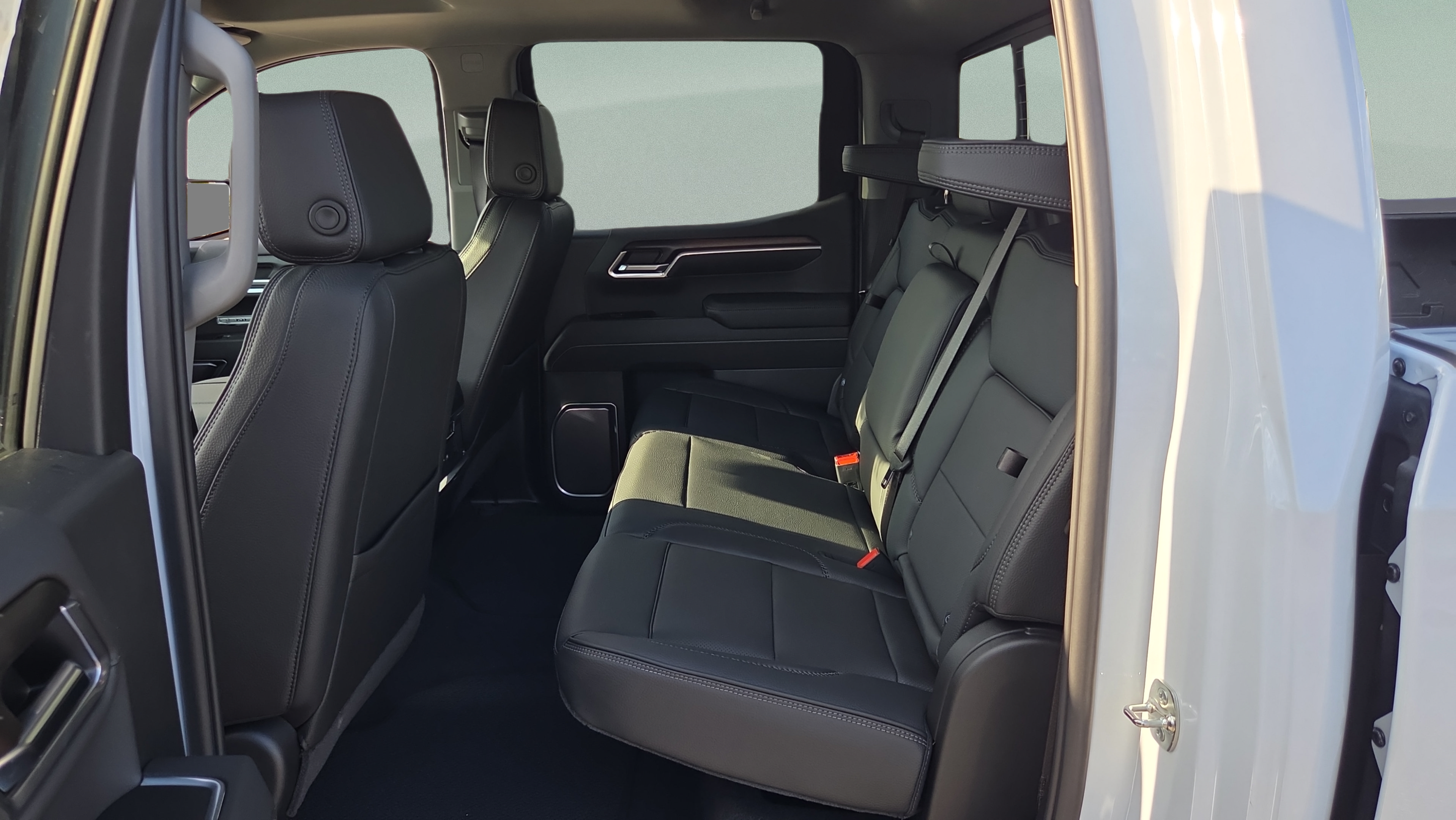 New 2026 GMC Sierra 1500 Denali w/ Denali Reserve Package AWD/4WD image 10