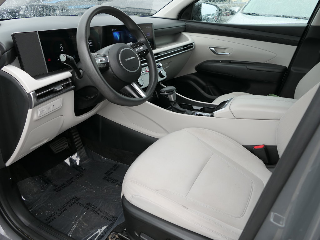 Used 2025 Hyundai Tucson SEL FWD image 8