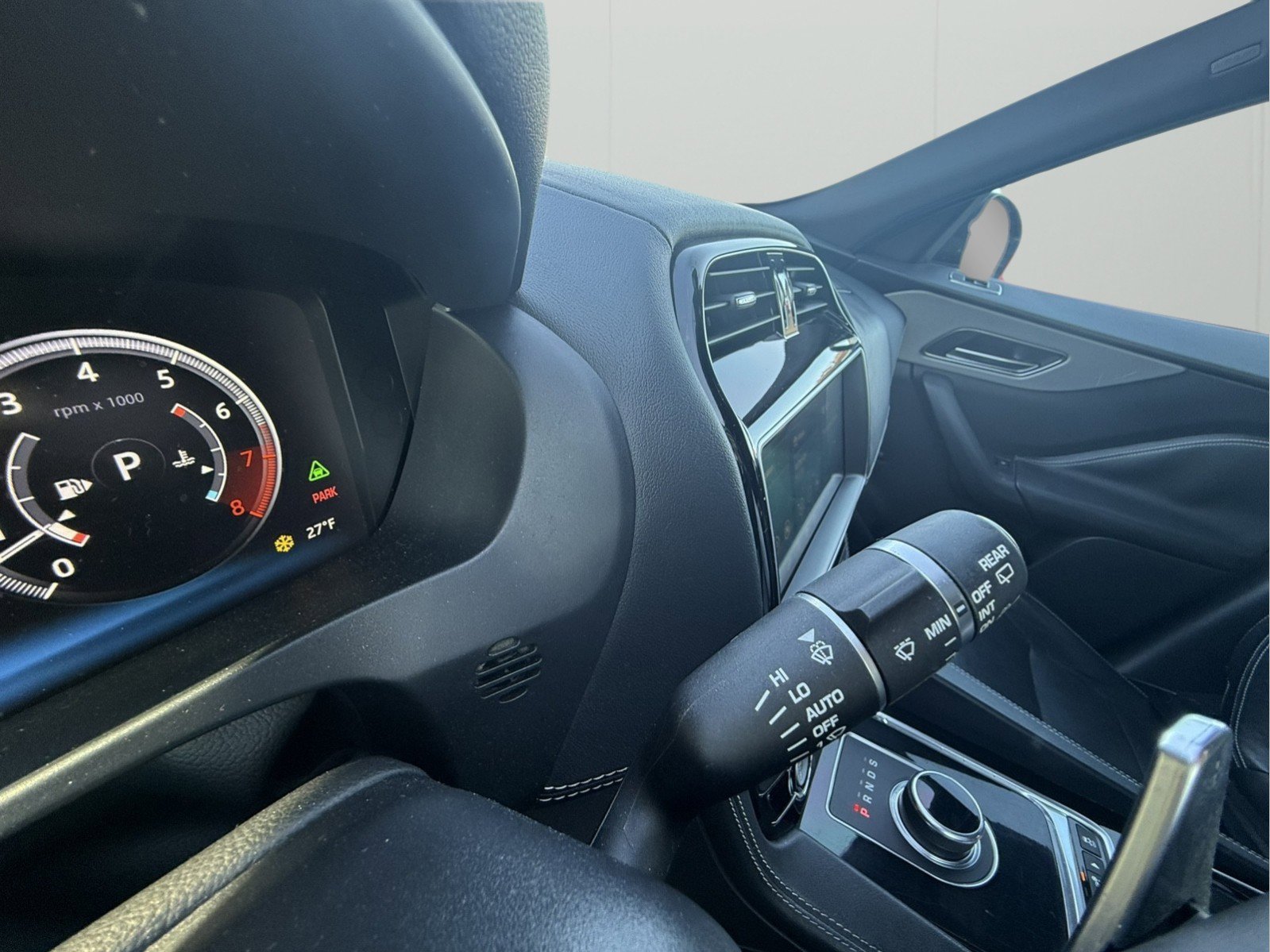 Used 2017 Jaguar F-PACE S image 20