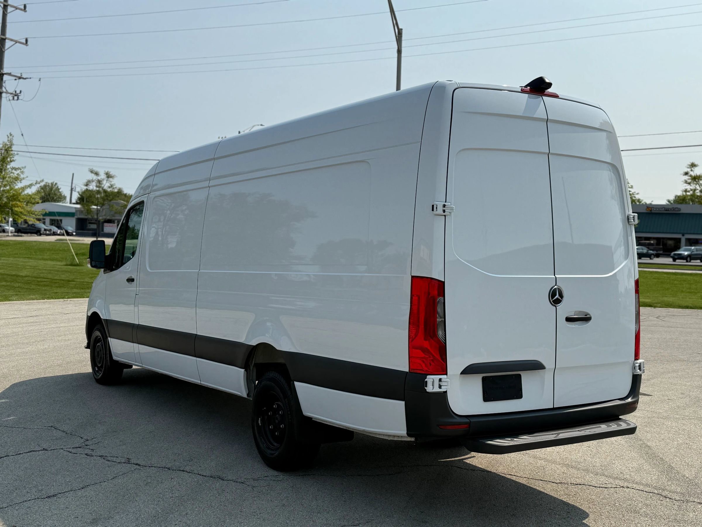 Used 2023 Mercedes-Benz Sprinter 3500 image 6