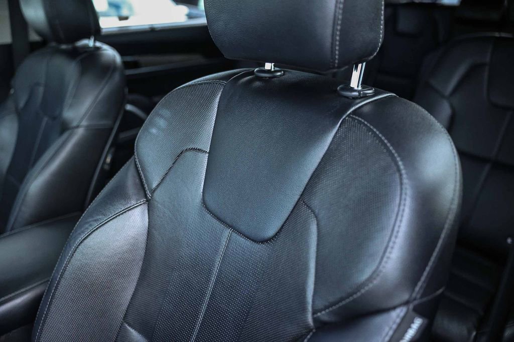 Used 2021 Kia Telluride EX w/ EX Premium Package image 30