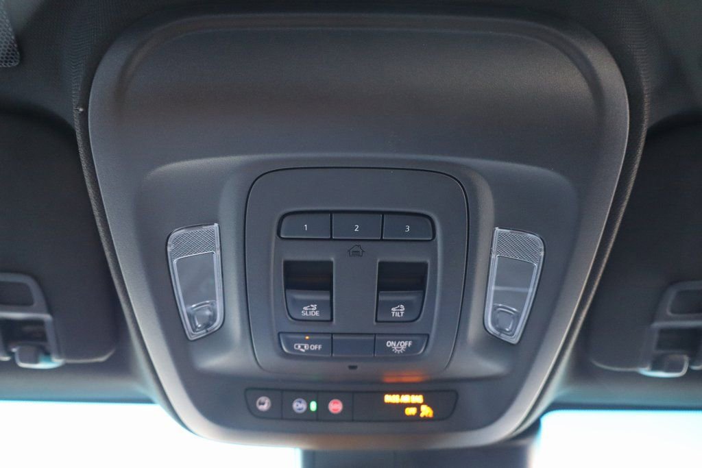 Used 2025 Cadillac CT4 Premium Luxury image 25