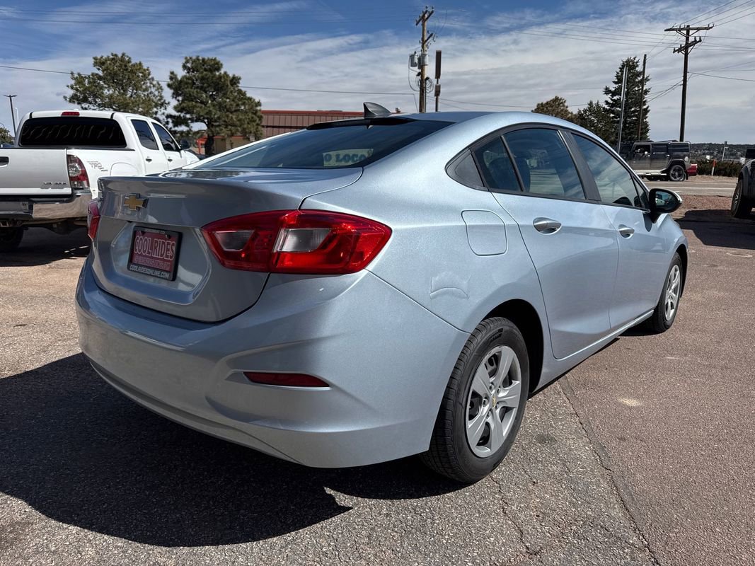 Used 2017 Chevrolet Cruze LS FWD image 5
