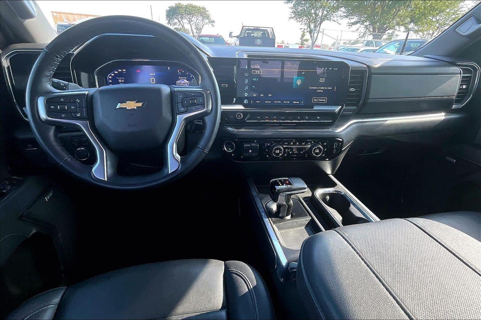 Used 2025 Chevrolet Silverado 1500 LTZ w/ LTZ Premium Package AWD/4WD image 16