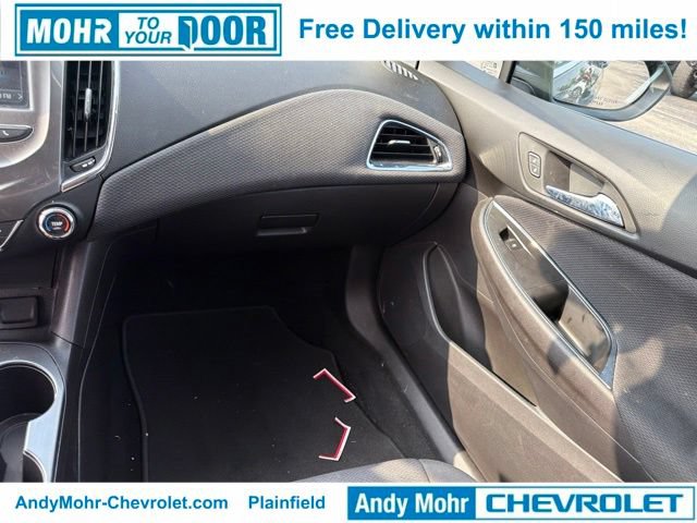 Used 2017 Chevrolet Cruze LT FWD image 22