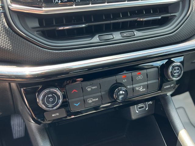 New 2026 Jeep Compass Latitude AWD/4WD image 20