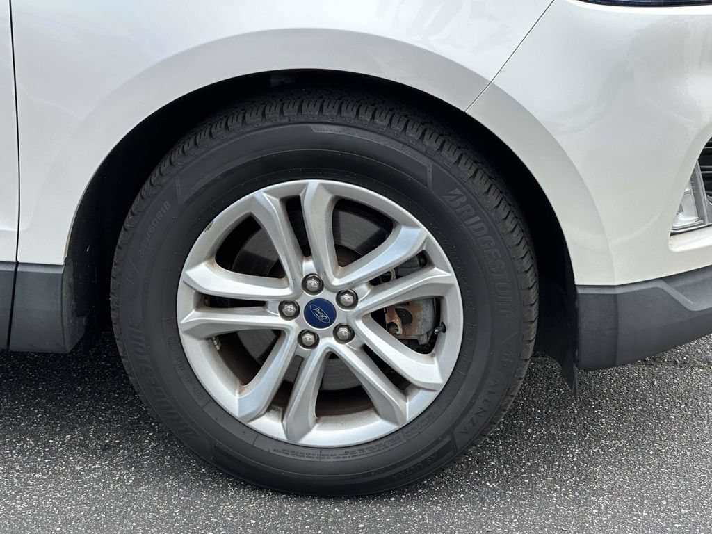 Used 2019 Ford Edge SEL w/ Equipment Group 201A AWD/4WD image 7
