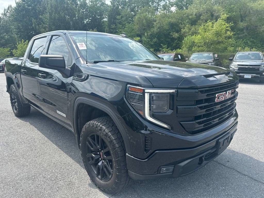 Used 2023 GMC Sierra 1500 Elevation AWD/4WD image 3
