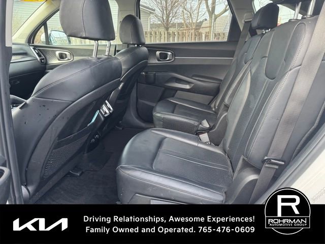 Used 2023 Kia Sorento EX image 9