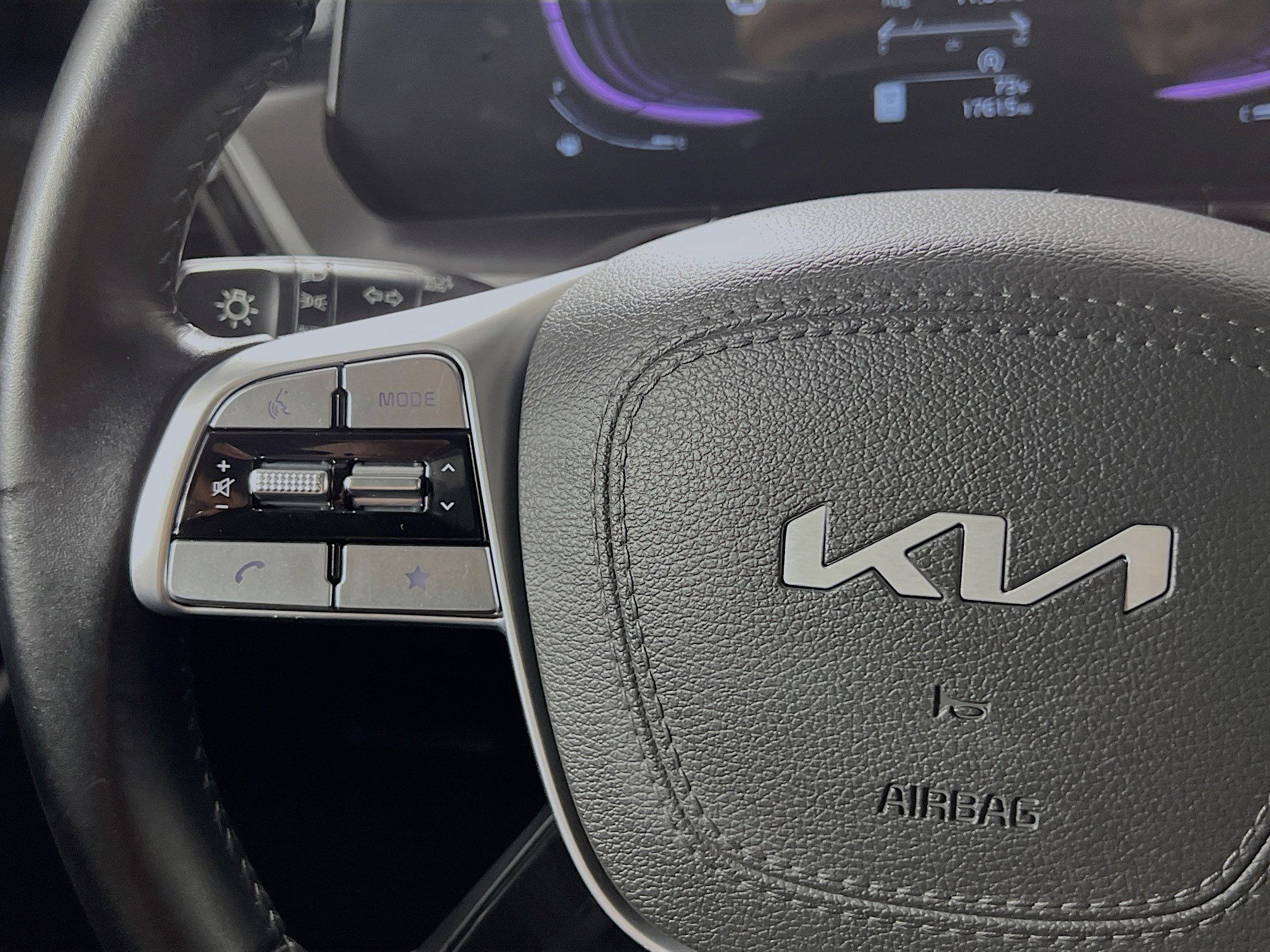 Used 2025 Kia Telluride S image 19