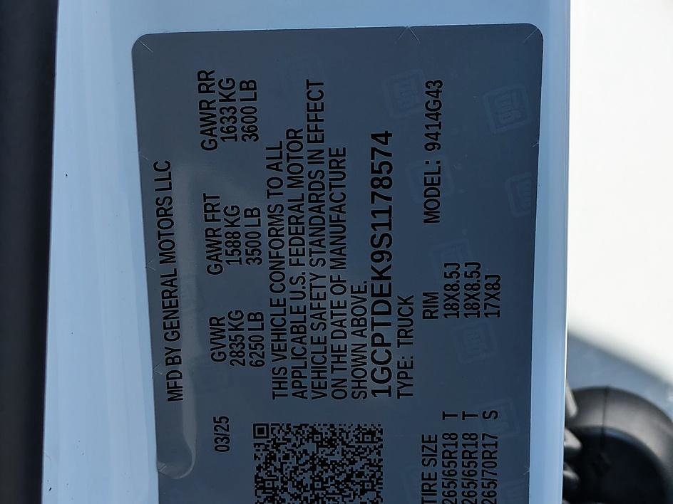 Used 2025 Chevrolet Colorado Z71 image 35