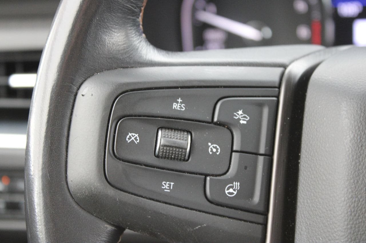 Used 2021 GMC Yukon AT4 w/ AT4 Premium Plus Package AWD/4WD image 13