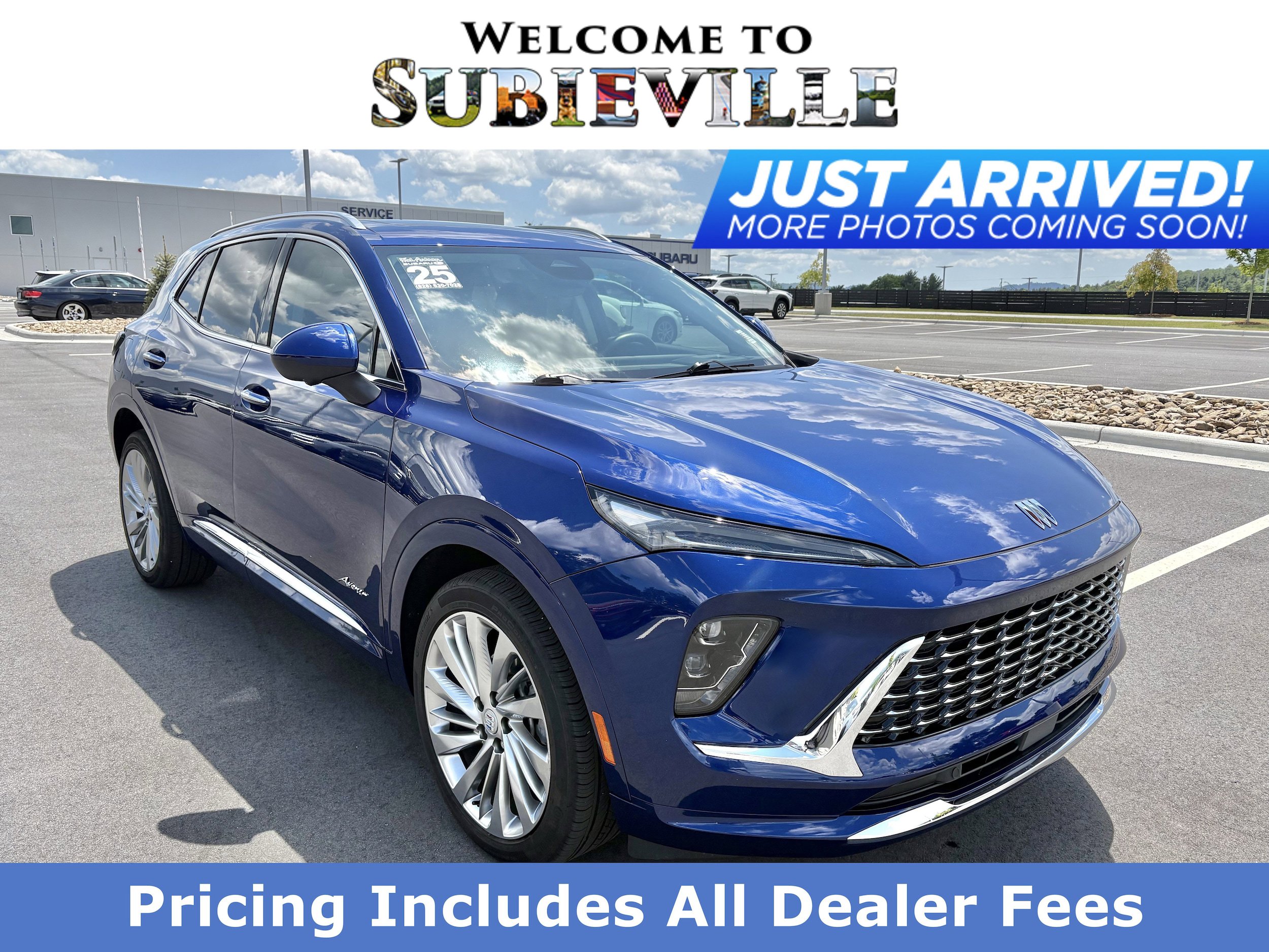 Used 2025 Buick Envision Avenir AWD/4WD image 1