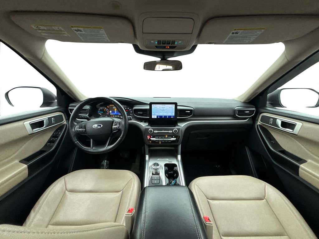 Used 2020 Ford Explorer XLT w/ Equipment Group 202A image 18