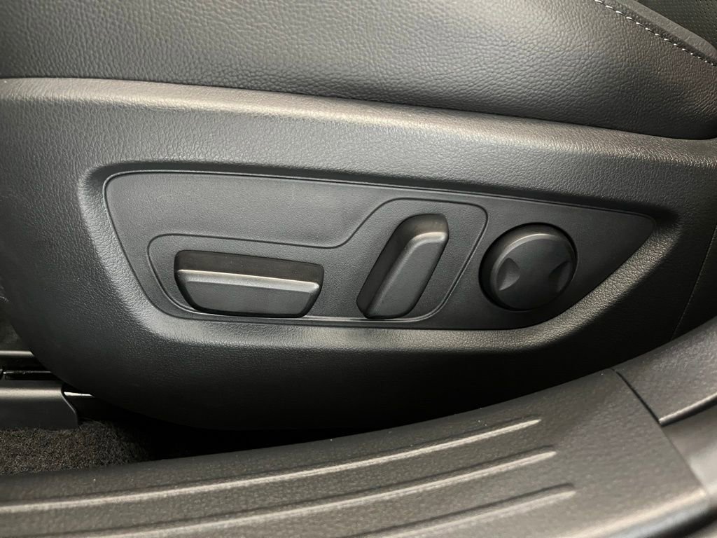 Certified 2025 MAZDA CX-50 AWD 2.5 S w/ Weather Package image 19