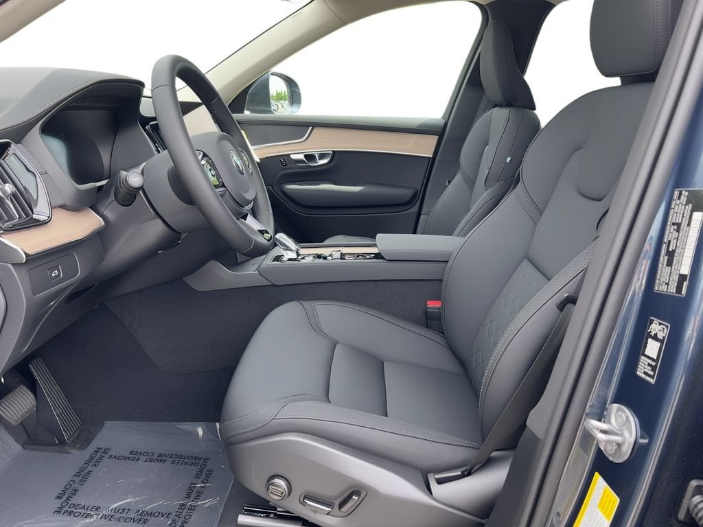 New 2026 Volvo XC90 B5 Core w/ Protection Package Premier AWD/4WD image 6