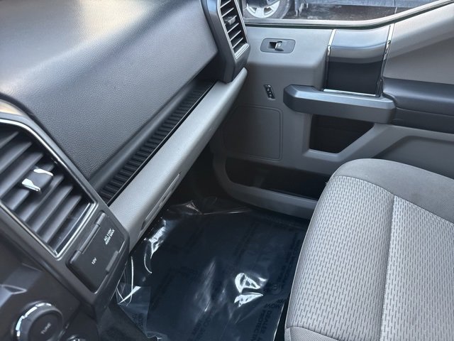 Used 2018 Ford F150 XLT w/ Equipment Group 302A Luxury image 19