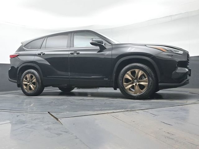 Used 2023 Toyota Highlander Bronze Edition image 37