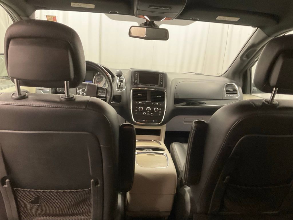 Used 2019 Dodge Grand Caravan SXT image 30