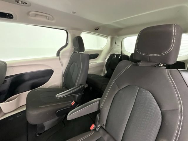 Used 2024 Chrysler Voyager LX FWD image 3