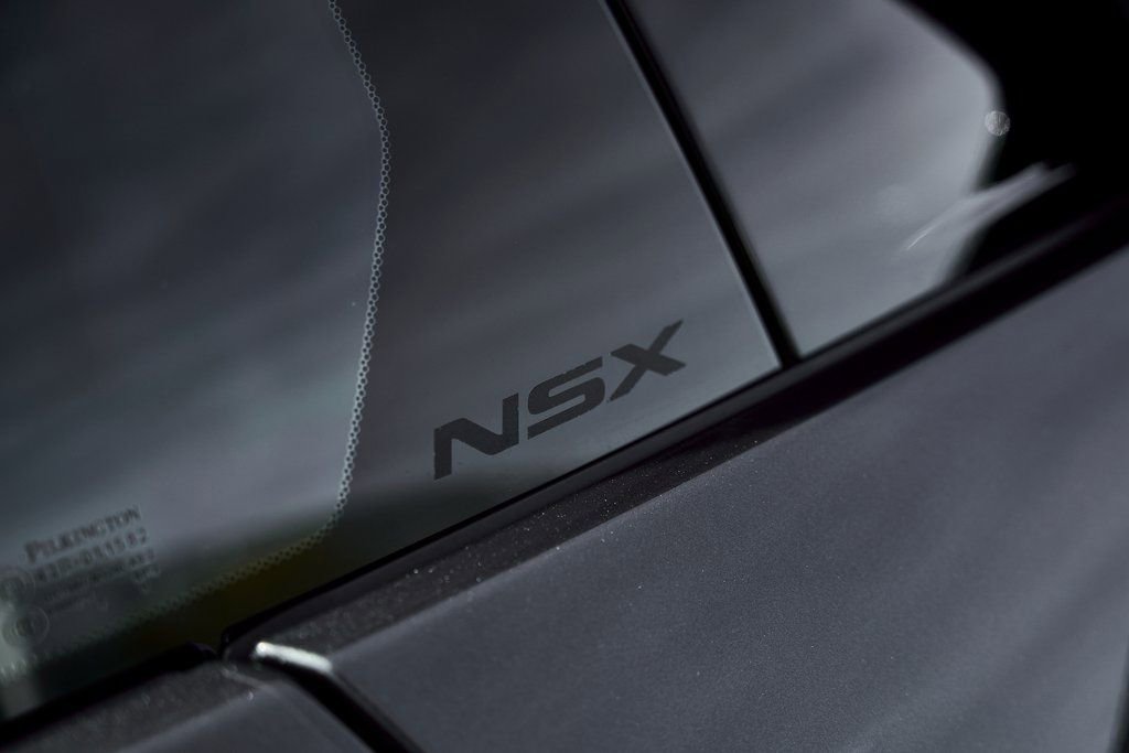 Used 2017 Acura NSX image 10