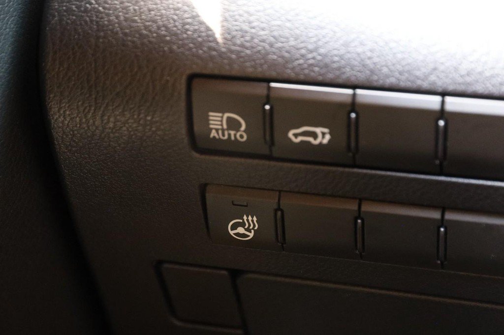 Used 2022 Lexus RX 350L Premium w/ Premium Package AWD/4WD image 24