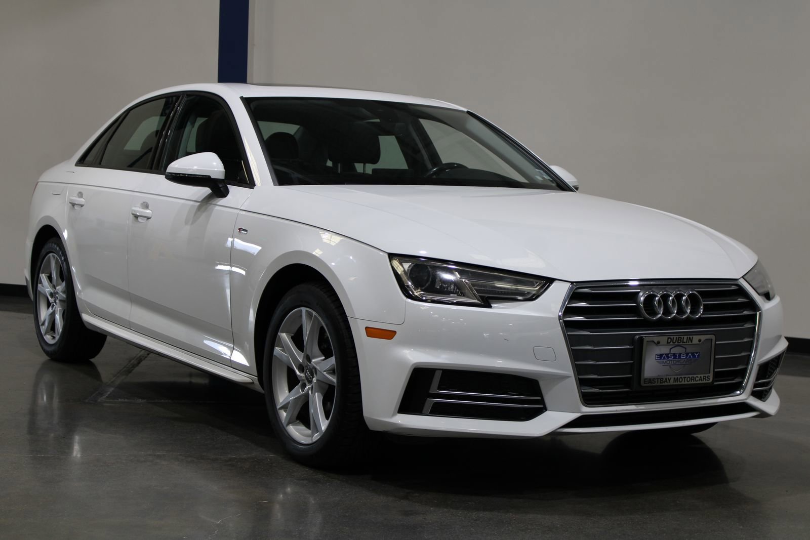 Used 2018 Audi A4 2.0T Ultra Premium w/ Convenience Package image 3