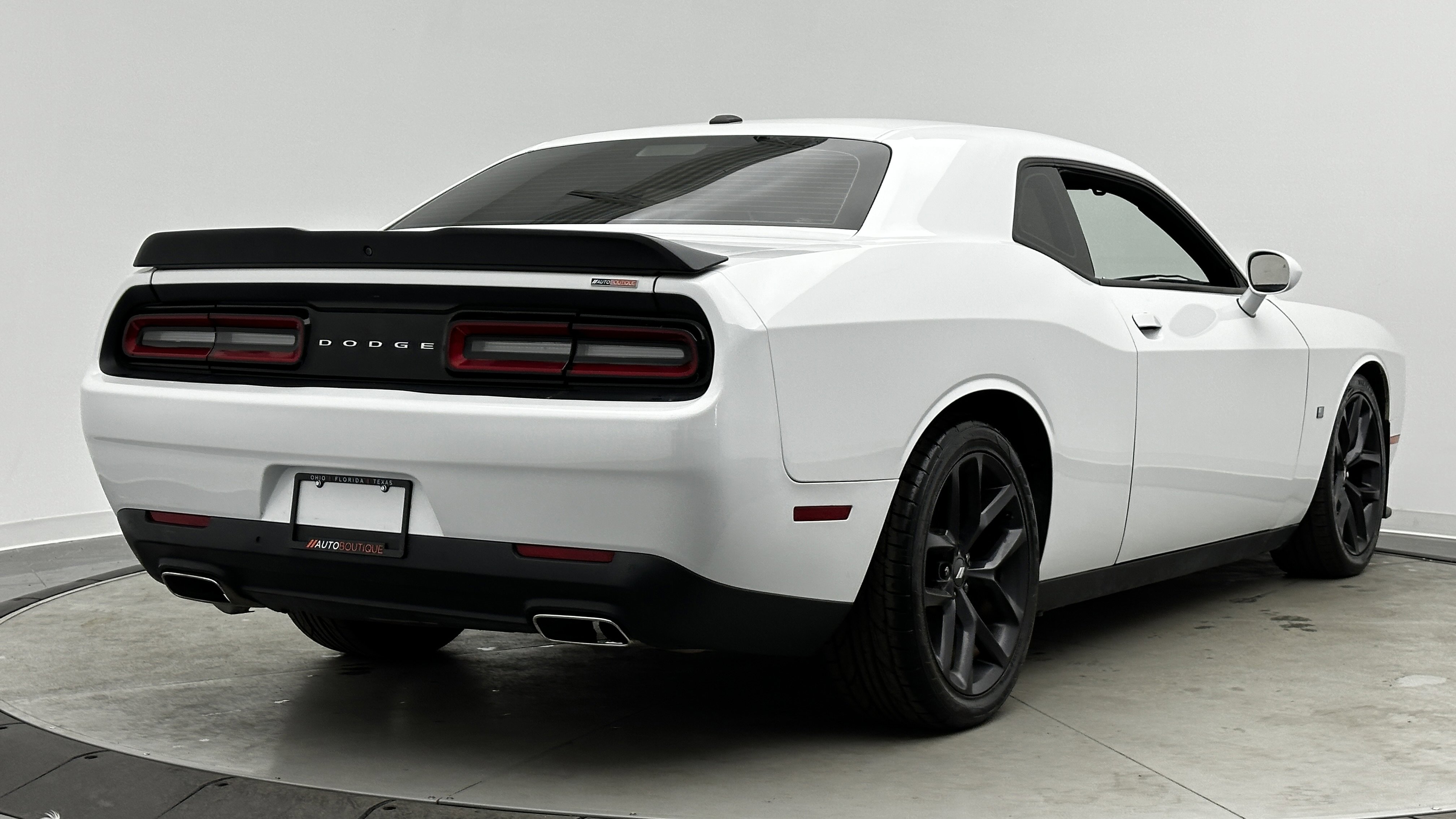 Used 2023 Dodge Challenger GT RWD image 7