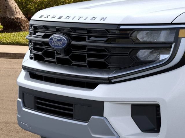 New 2026 Ford Expedition Platinum w/ Driver's Package AWD/4WD image 17