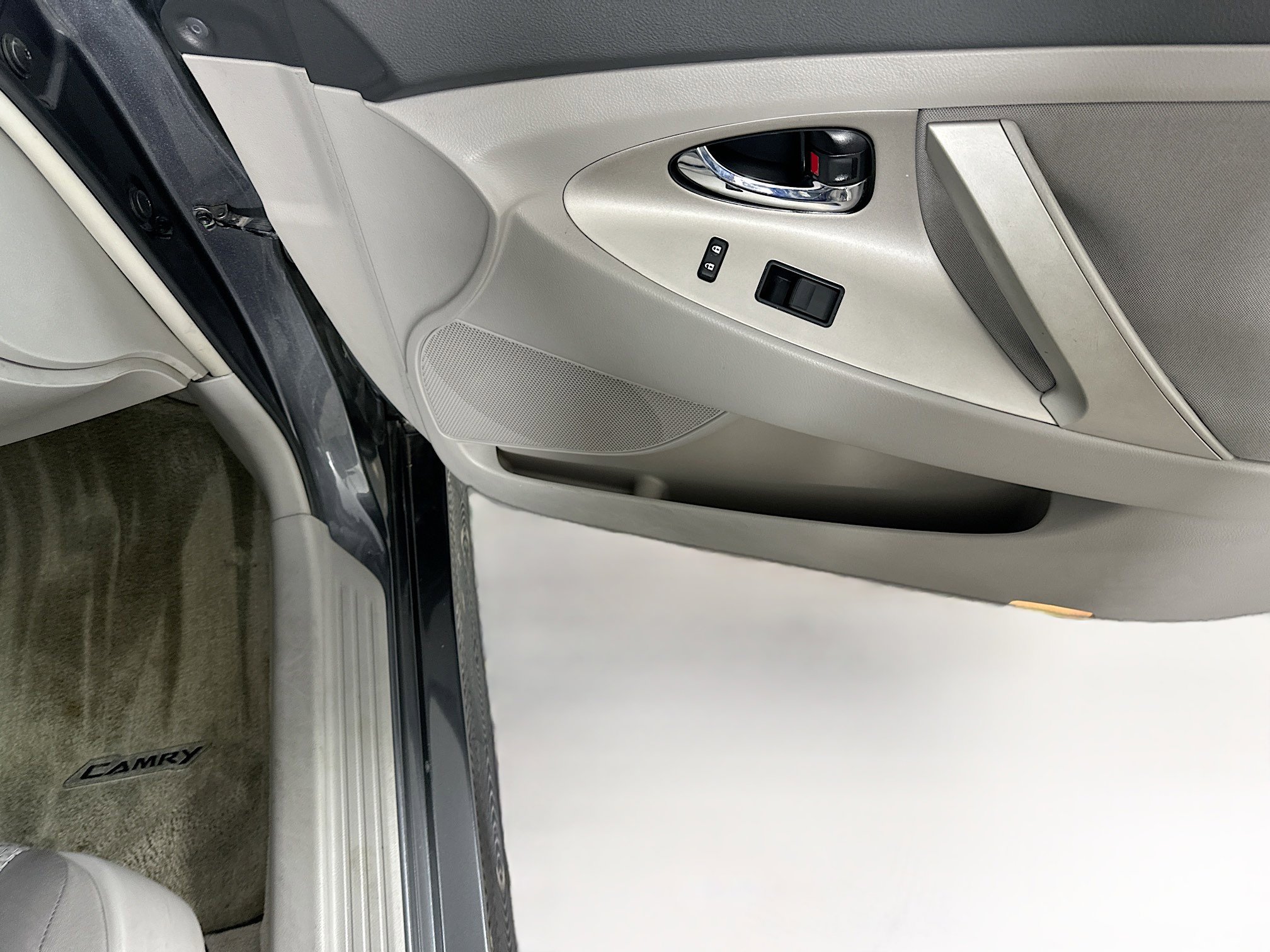 Used 2009 Toyota Camry SE image 29