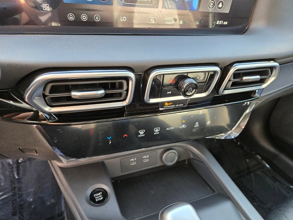New 2026 Nissan Sentra SV w/ Floor Mat Package FWD image 31