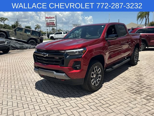 Used 2024 Chevrolet Colorado Z71 w/ Z71 Convenience Package 2 AWD/4WD image 3