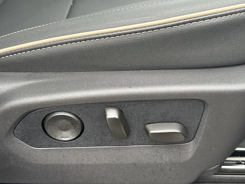 Certified 2026 GMC Yukon Elevation w/ Elevation Premium Package AWD/4WD image 43