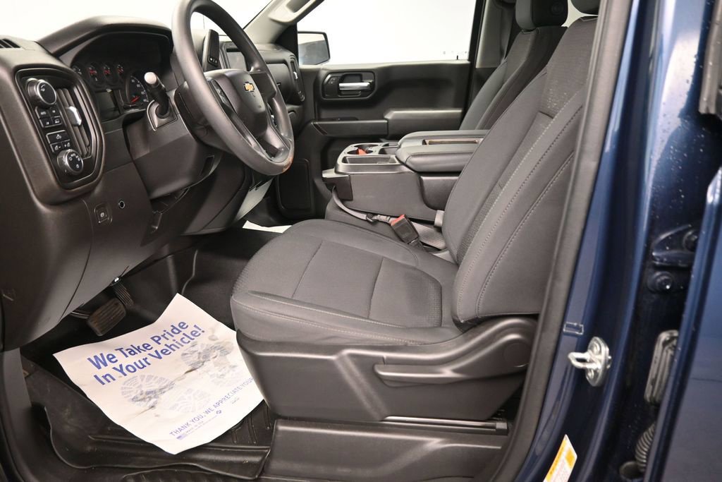 Used 2022 Chevrolet Silverado 1500 Custom w/ LPO, Dark Essentials Package AWD/4WD image 28