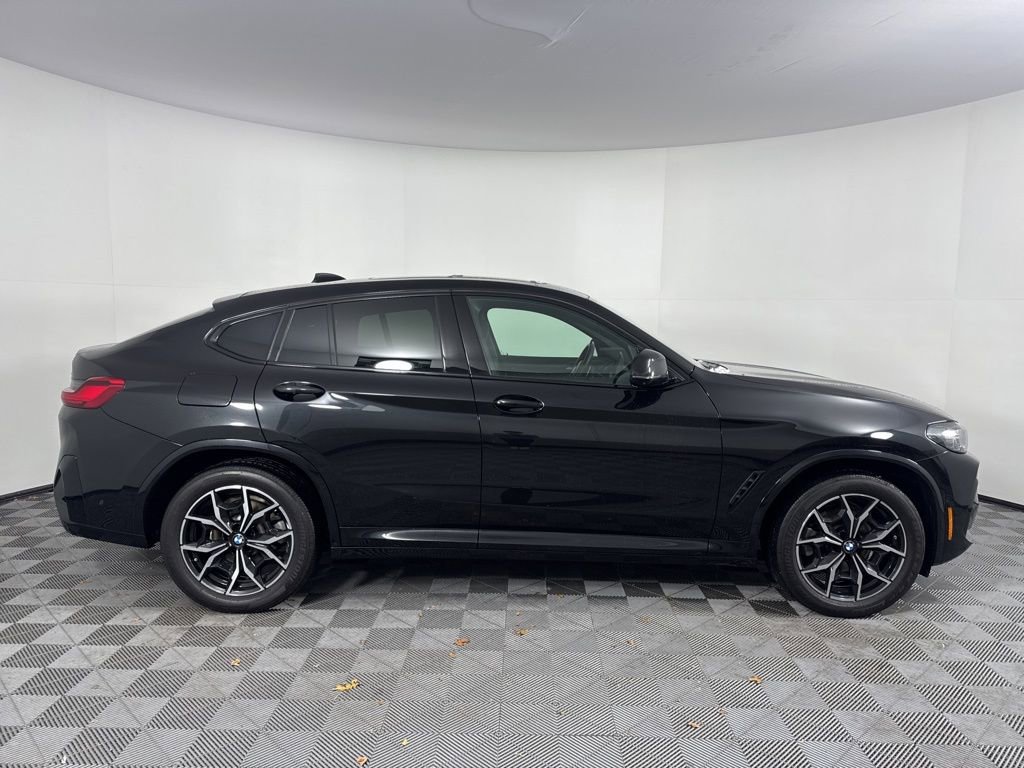 Certified 2023 BMW X4 xDrive30i w/ M Sport Package image 4