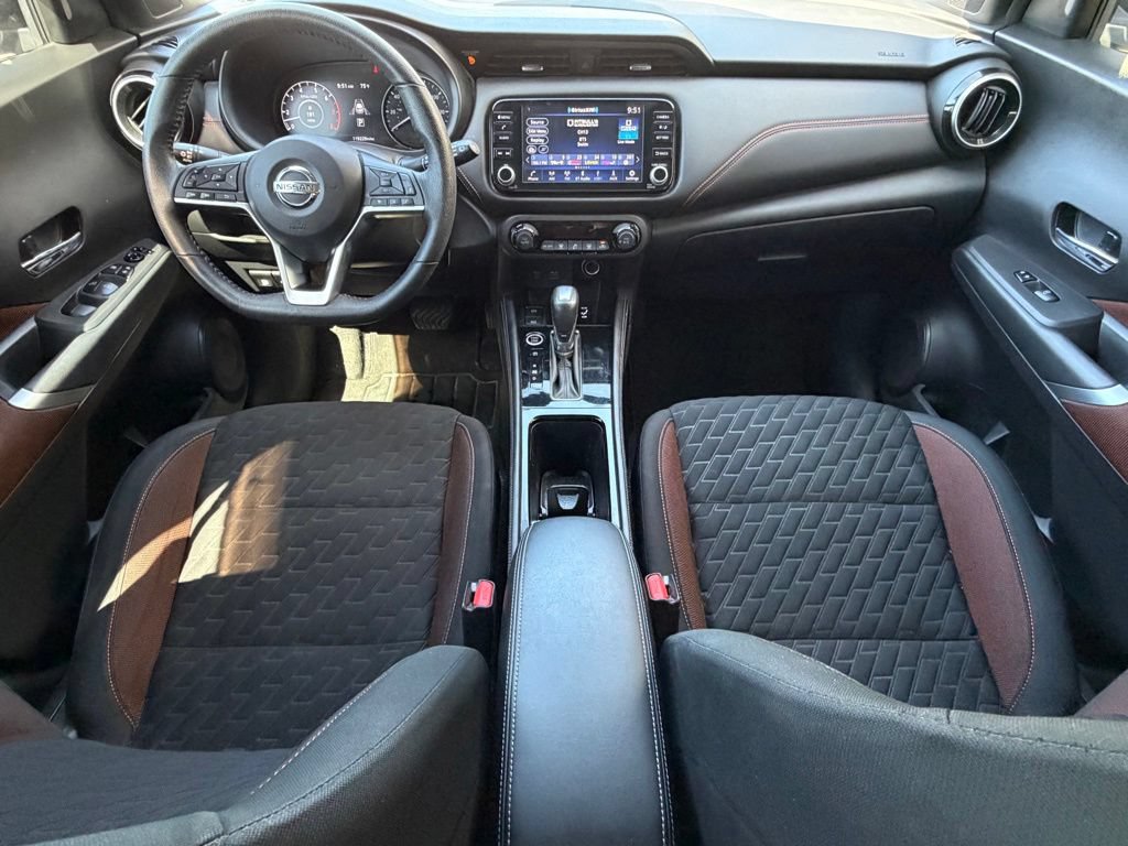 Used 2021 Nissan Kicks SR w/ Interior Electronics Package FWD image 9