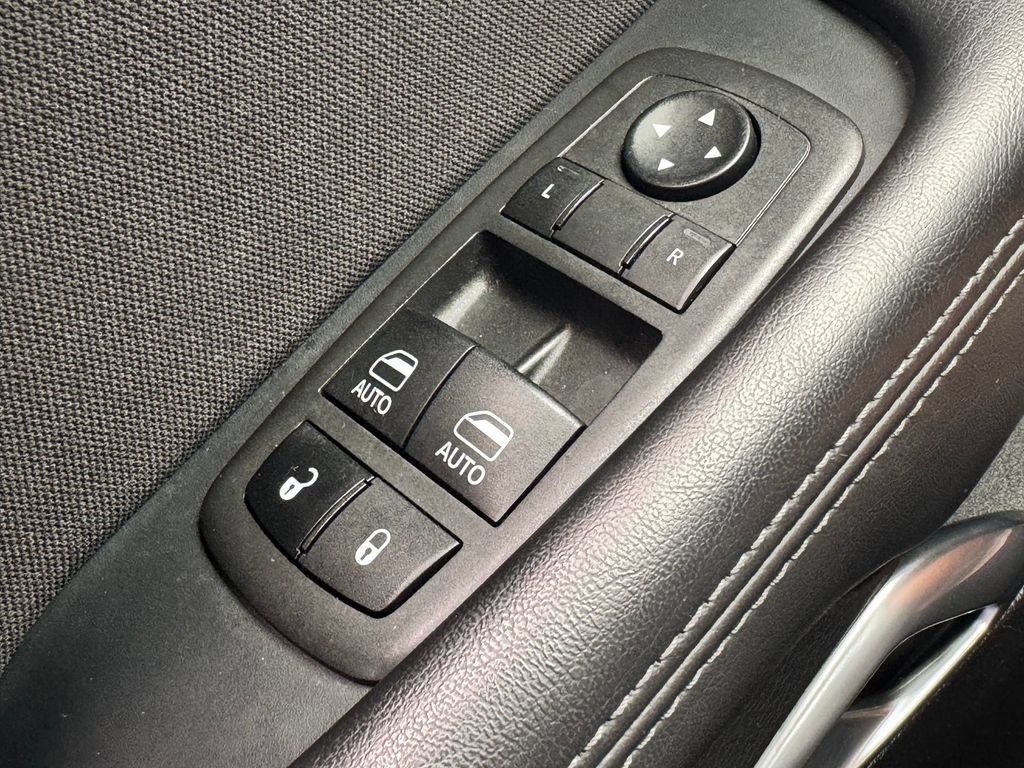 Used 2022 Dodge Challenger R/T Scat Pack RWD image 30