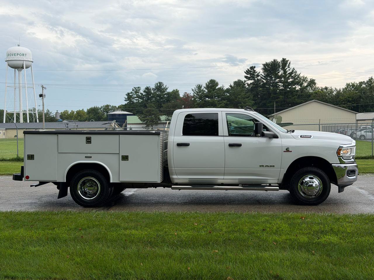 Used 2019 RAM 3500 Tradesman w/ Chrome Appearance Group AWD/4WD image 7
