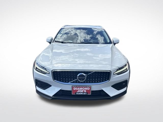 Used 2024 Volvo V60 B5 Cross Country Plus AWD/4WD image 8