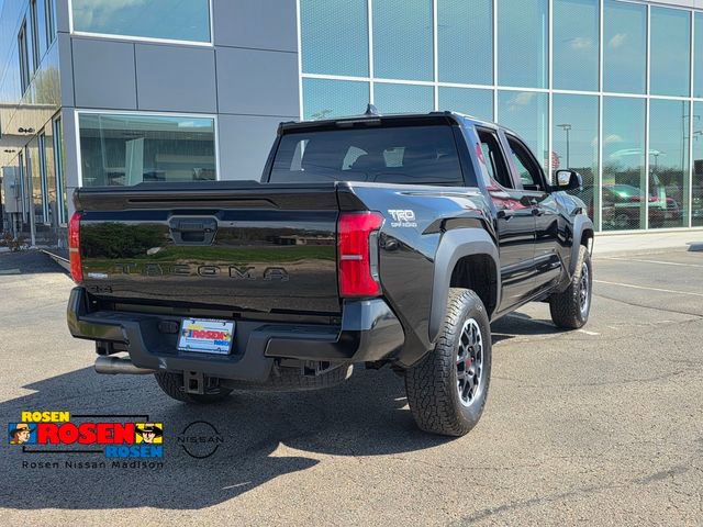 Used 2024 Toyota Tacoma TRD Off-Road AWD/4WD image 3