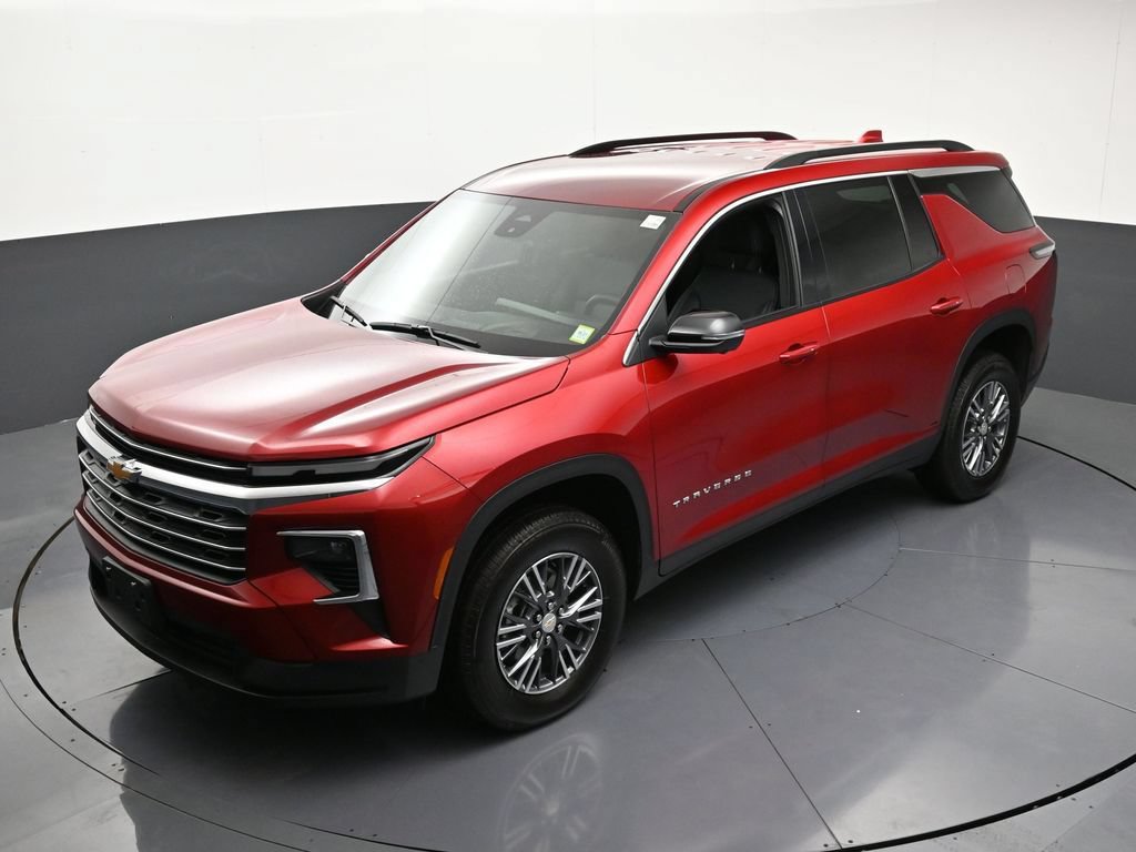 Certified 2026 Chevrolet Traverse LT w/ Driver Confidence Package AWD/4WD image 16