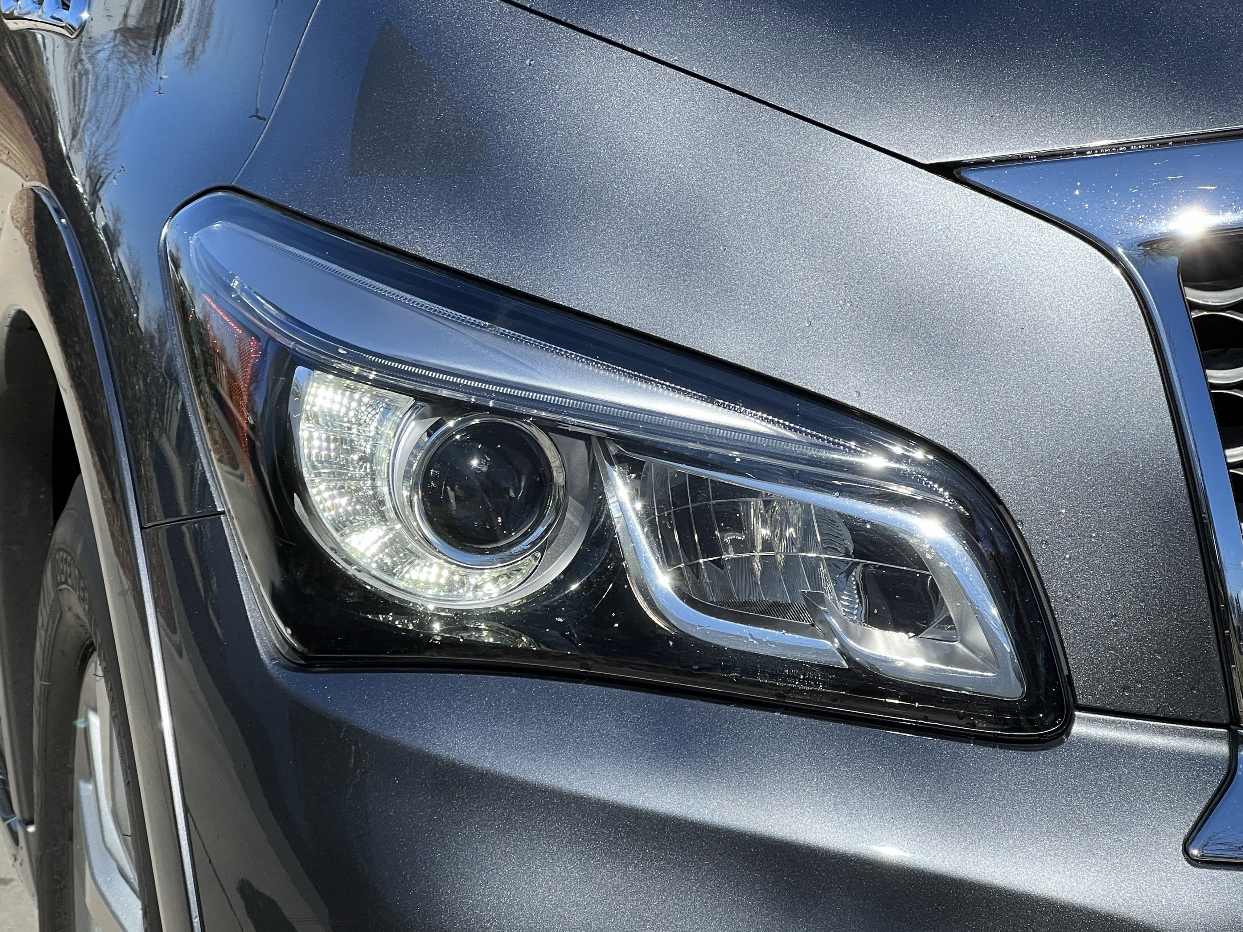 Used 2016 INFINITI QX80 2WD w/ Driver's Assistance Package image 11