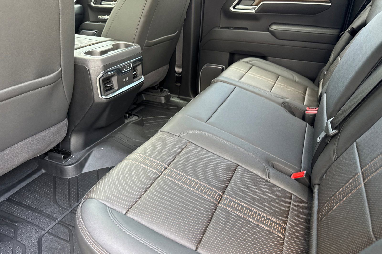 New 2026 Chevrolet Silverado 1500 High Country AWD/4WD image 11