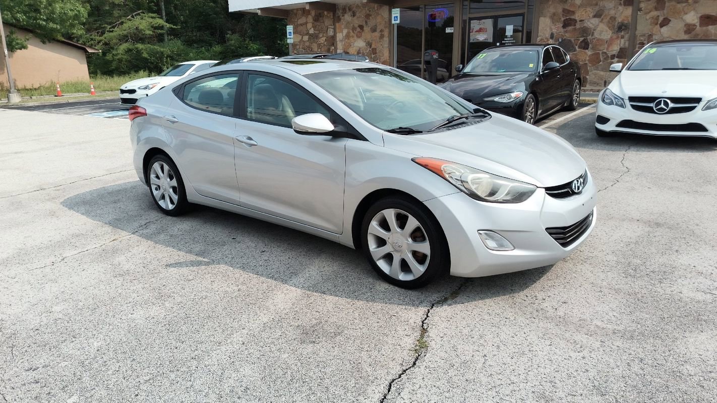 Used 2013 Hyundai Elantra Limited image 7