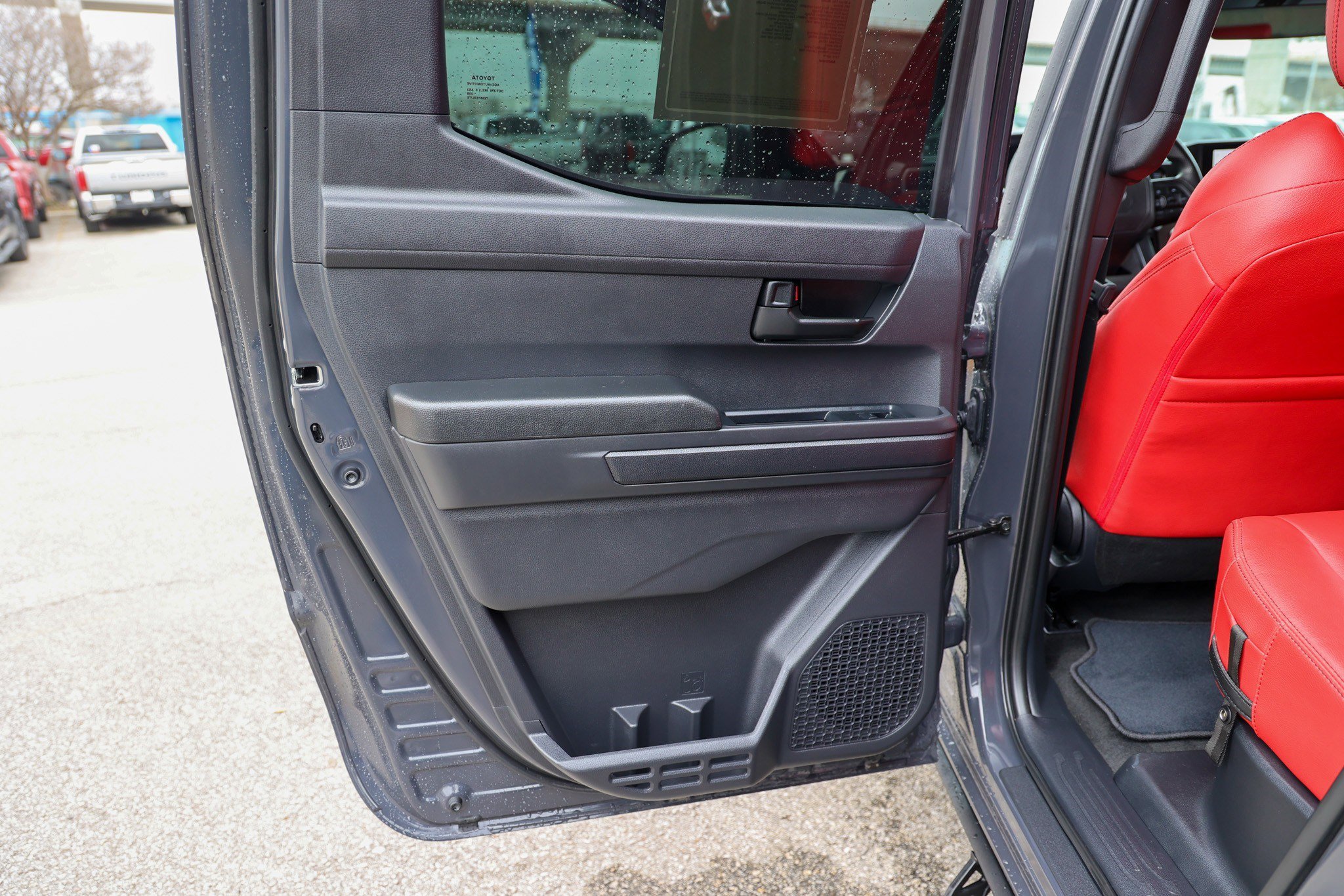 Certified 2025 Toyota Tacoma SR5 image 39