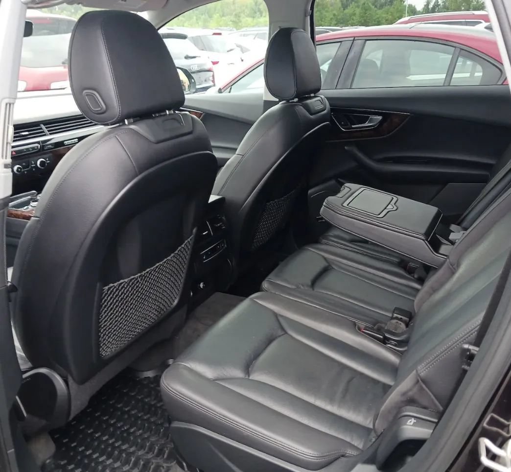 Used 2018 Audi Q7 3.0T Premium Plus w/ Premium Plus Package AWD/4WD image 8